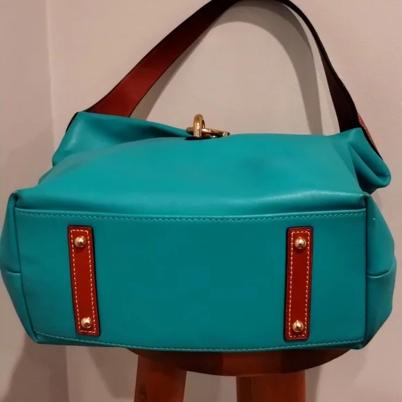 Dooney and Bourke Logo Lock Shoulder Bag Purse Smooth European Leather - Picture 8 of 17